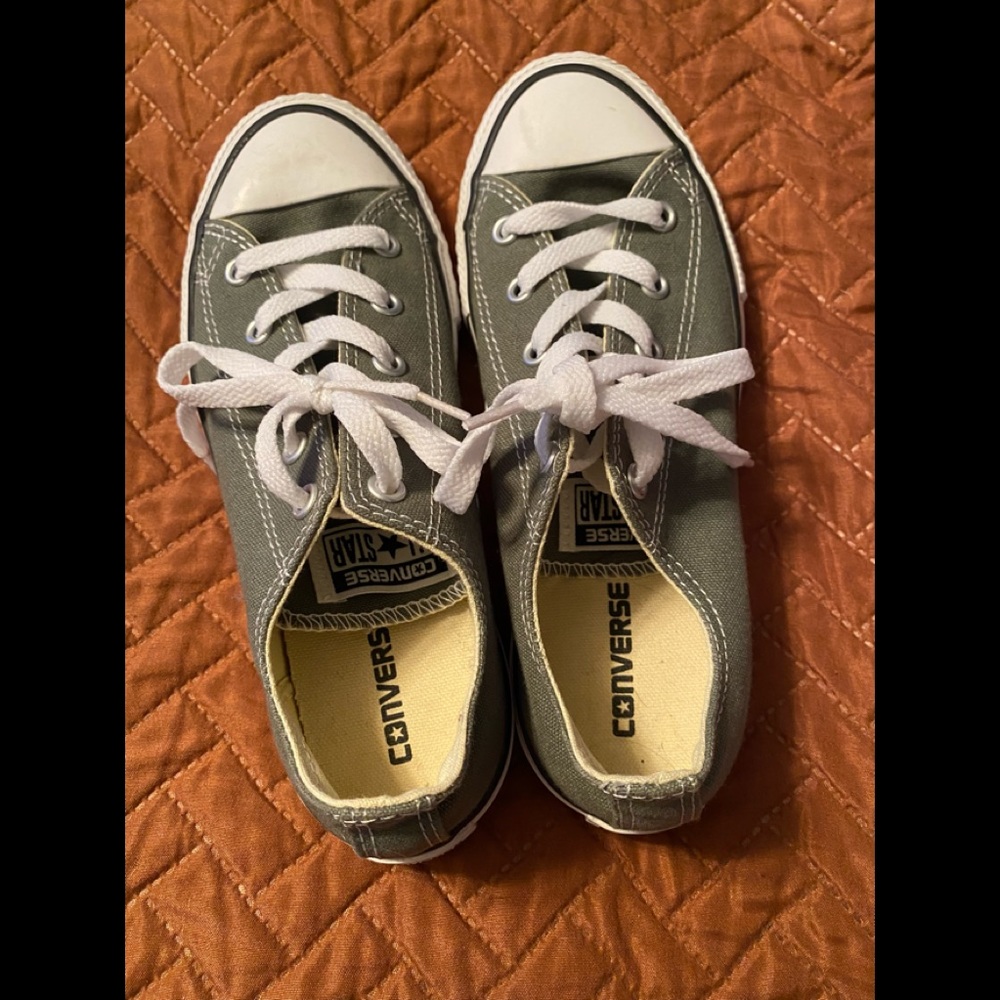 Converse Kids' Low Top Sneakers in Olive Green